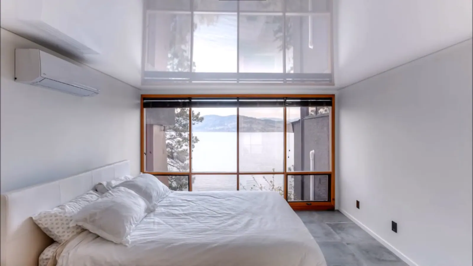 Белый